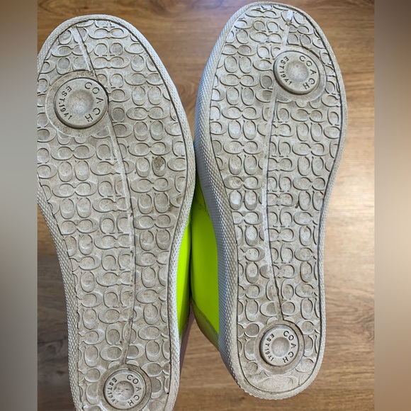 Coach Women’s 8.5 heel Sneakers - Picture 5 of 7